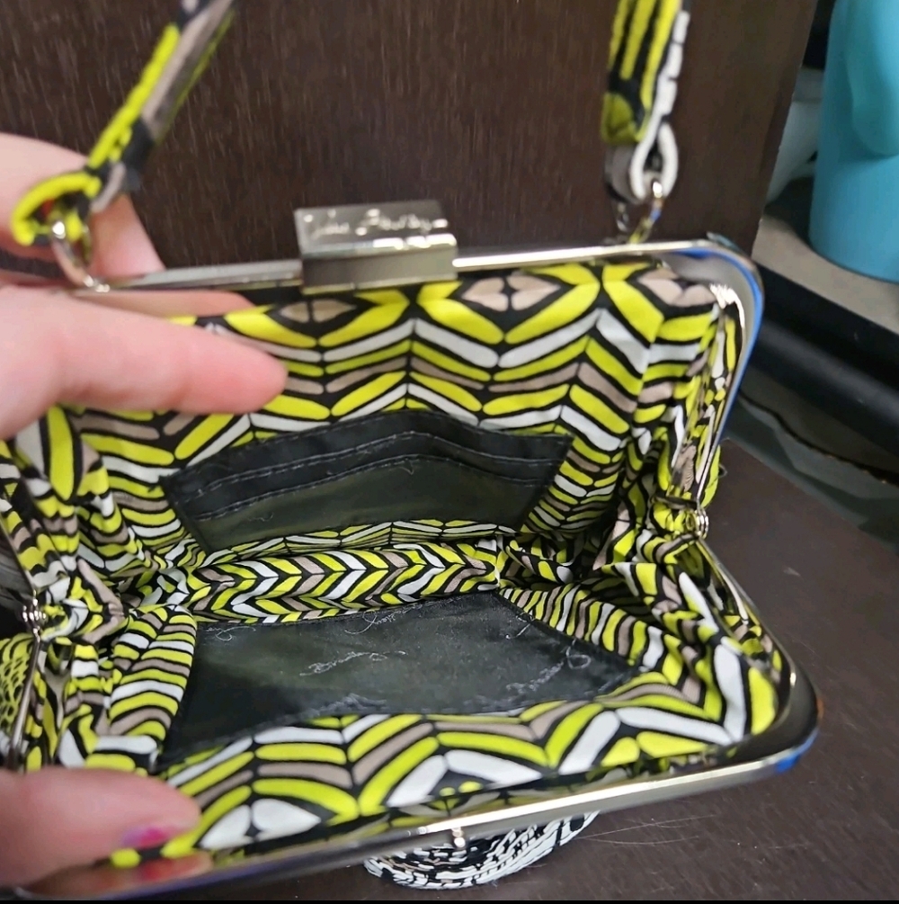 VERA BRADLEY Mini Frame Crossbody with Strap - CITRON - New with out tags - Picture 4 of 5
